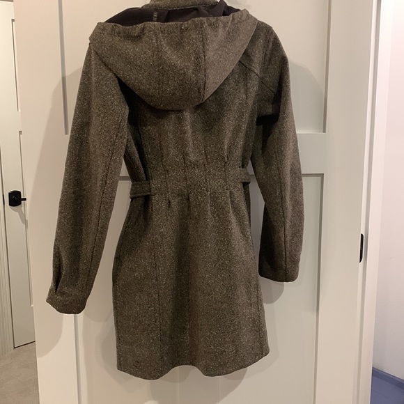 Lululemon • casual fall/winter jacket - Picture 4 of 12